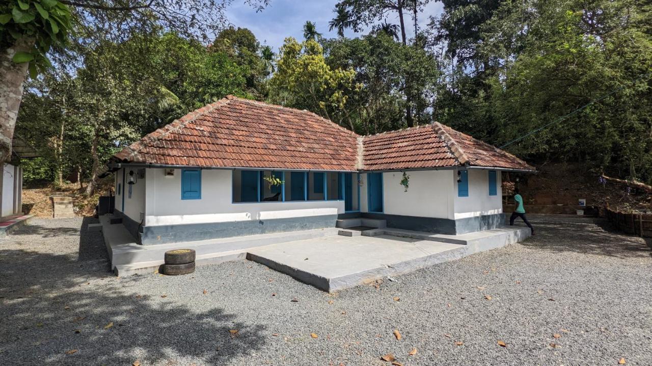 Crossroads Hostel 1957 Kalpetta Kültér fotó