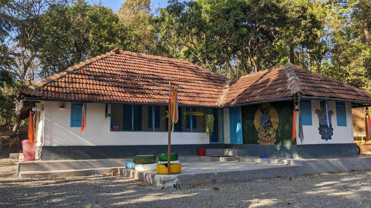 Crossroads Hostel 1957 Kalpetta Kültér fotó